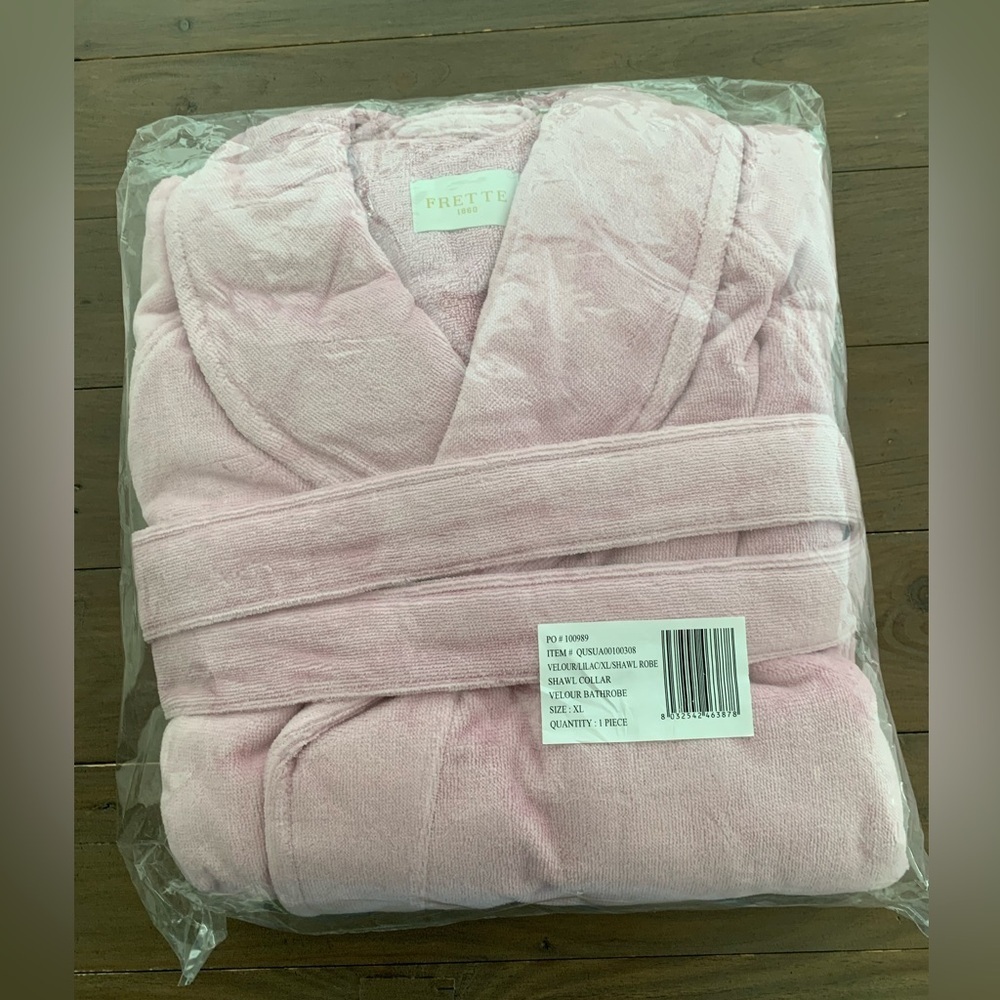 Frette Velour shawl collar bathrobe pink NWT
